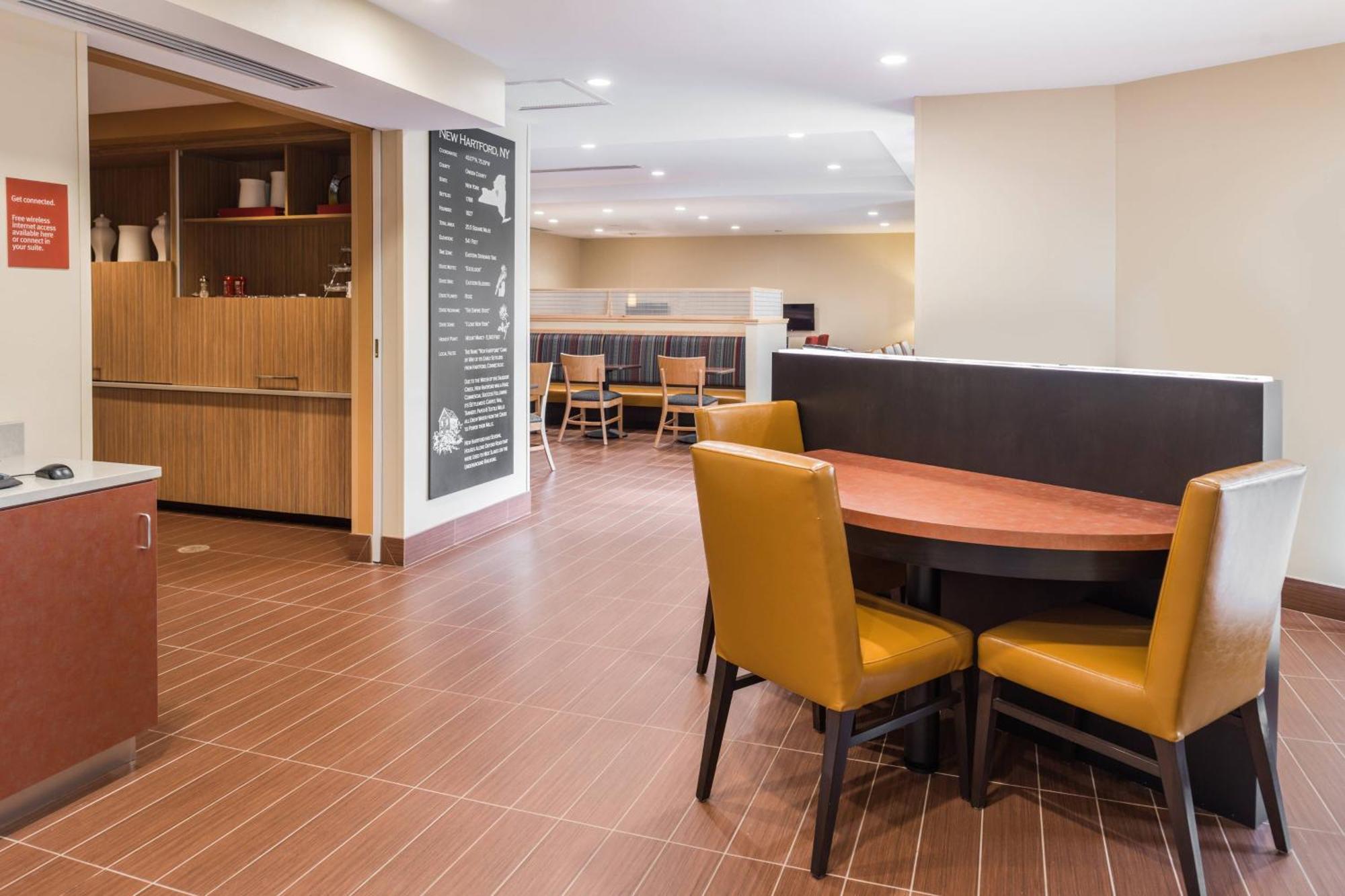 Towneplace Suites By Marriott New Hartford Εξωτερικό φωτογραφία