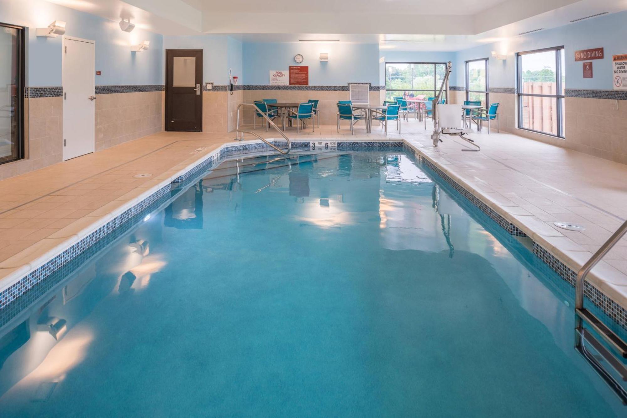 Towneplace Suites By Marriott New Hartford Εξωτερικό φωτογραφία