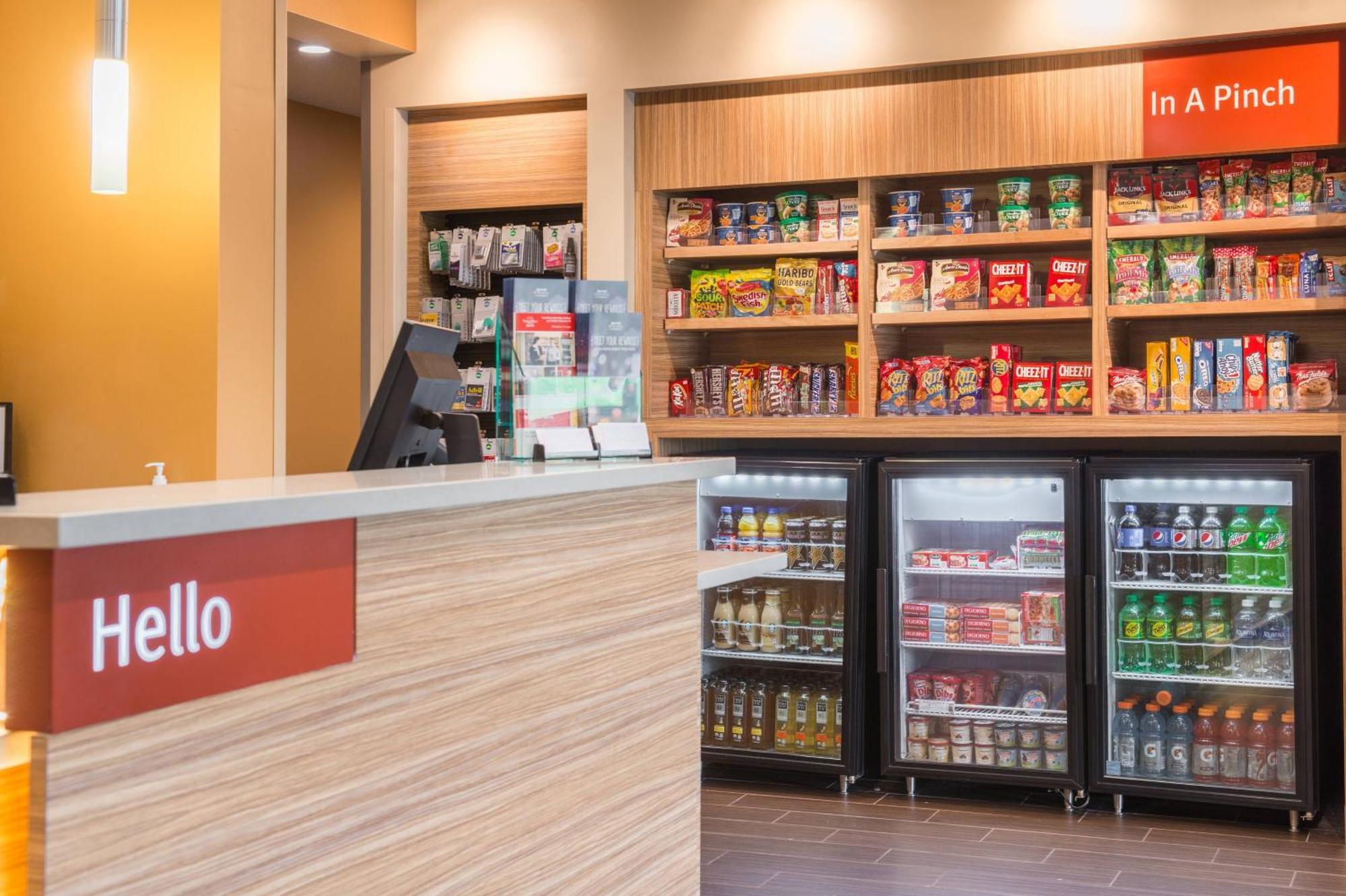 Towneplace Suites By Marriott New Hartford Εξωτερικό φωτογραφία