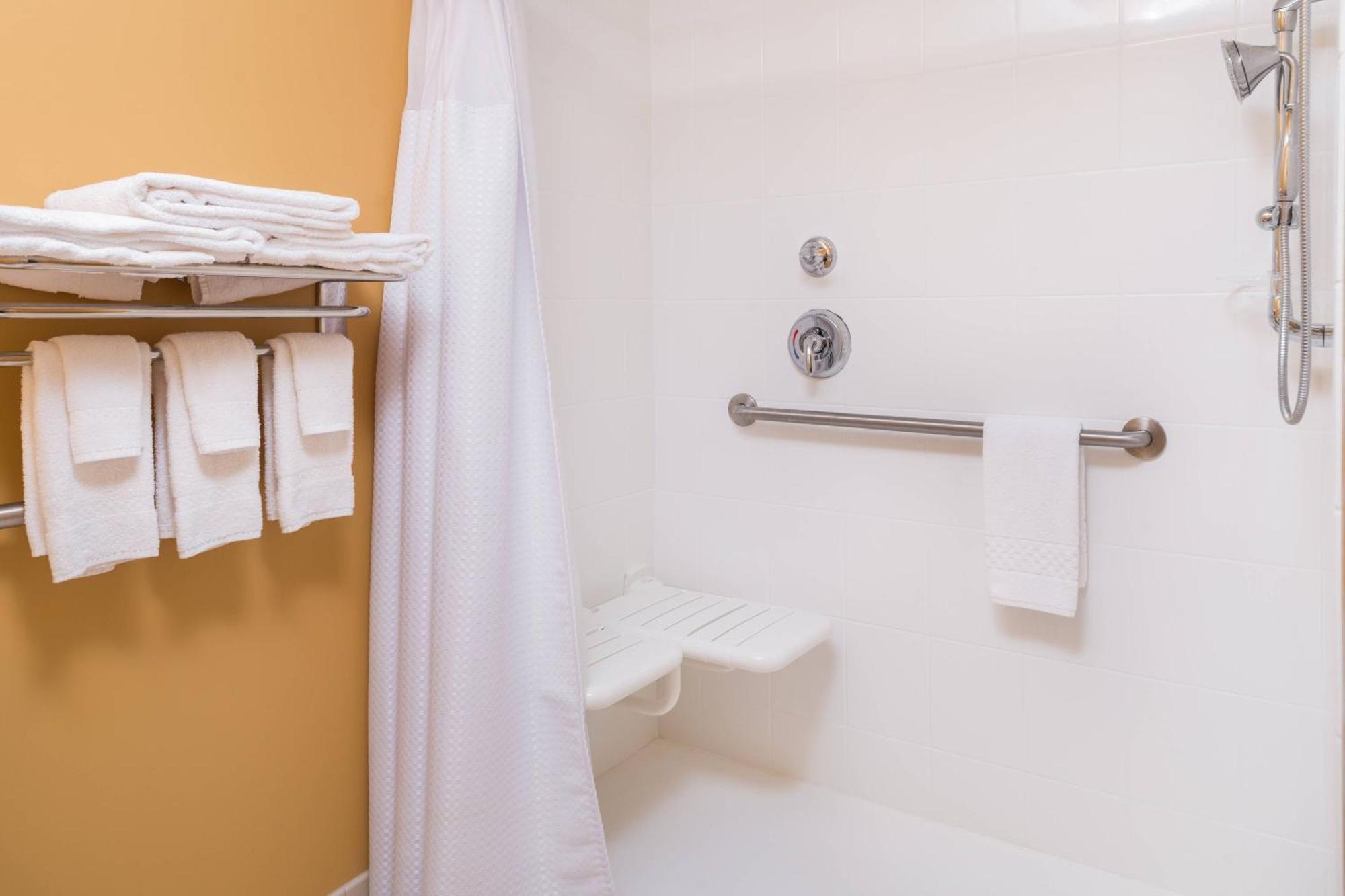 Towneplace Suites By Marriott New Hartford Εξωτερικό φωτογραφία