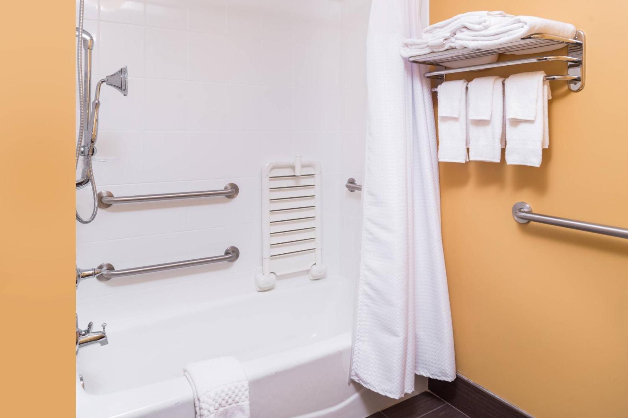 Towneplace Suites By Marriott New Hartford Εξωτερικό φωτογραφία