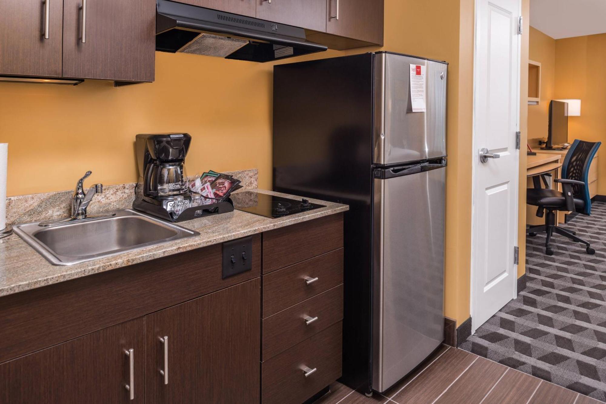 Towneplace Suites By Marriott New Hartford Εξωτερικό φωτογραφία