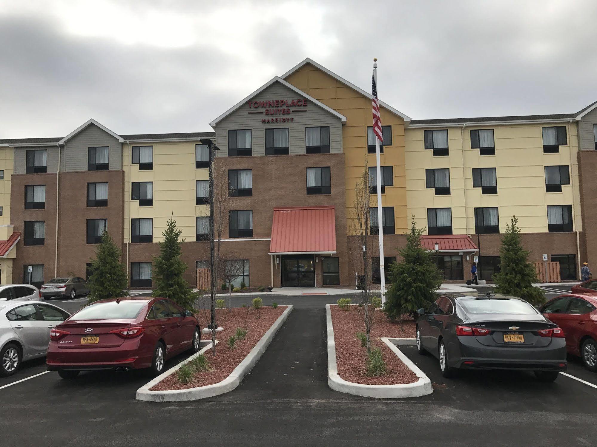 Towneplace Suites By Marriott New Hartford Εξωτερικό φωτογραφία