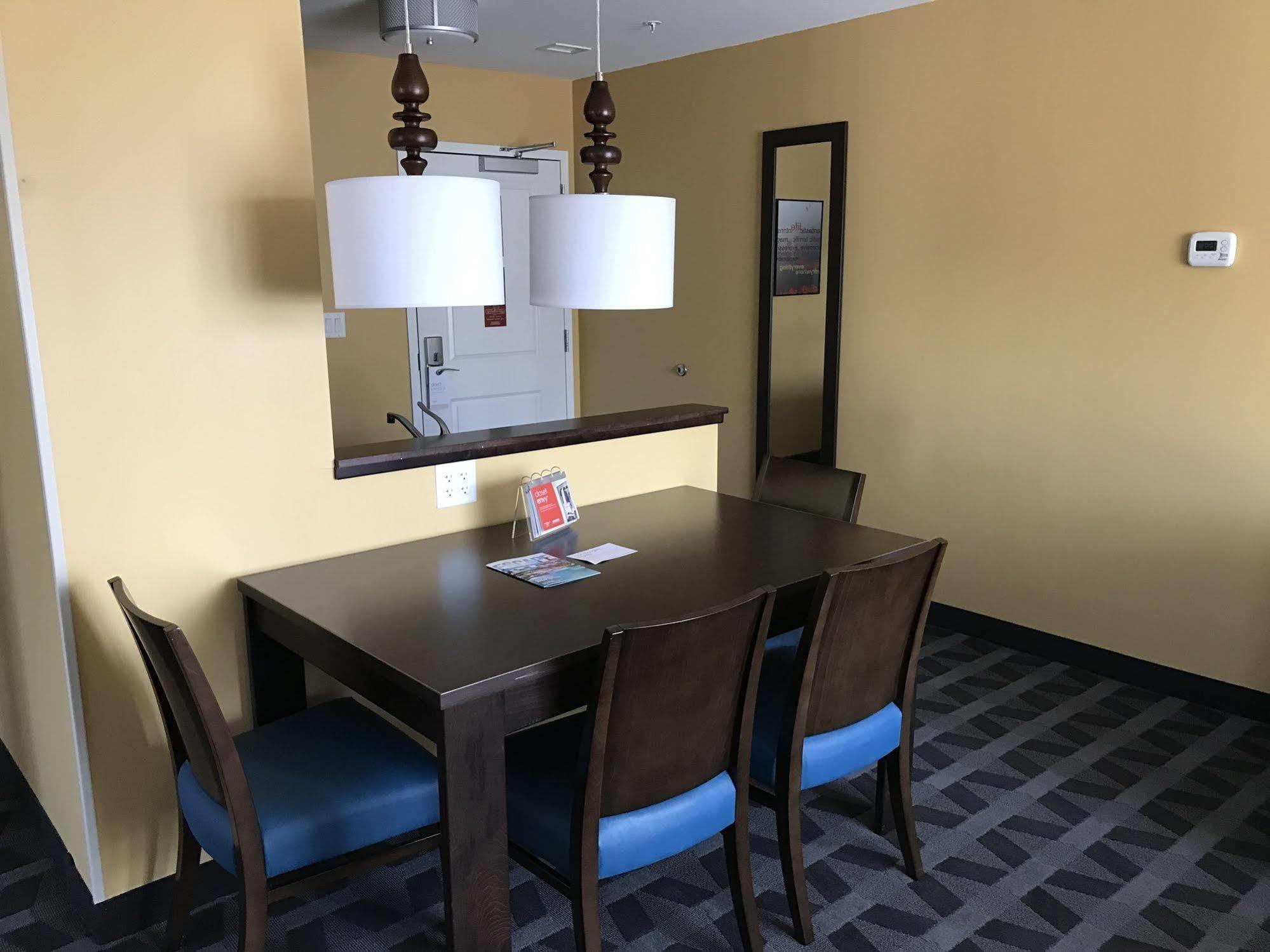 Towneplace Suites By Marriott New Hartford Εξωτερικό φωτογραφία