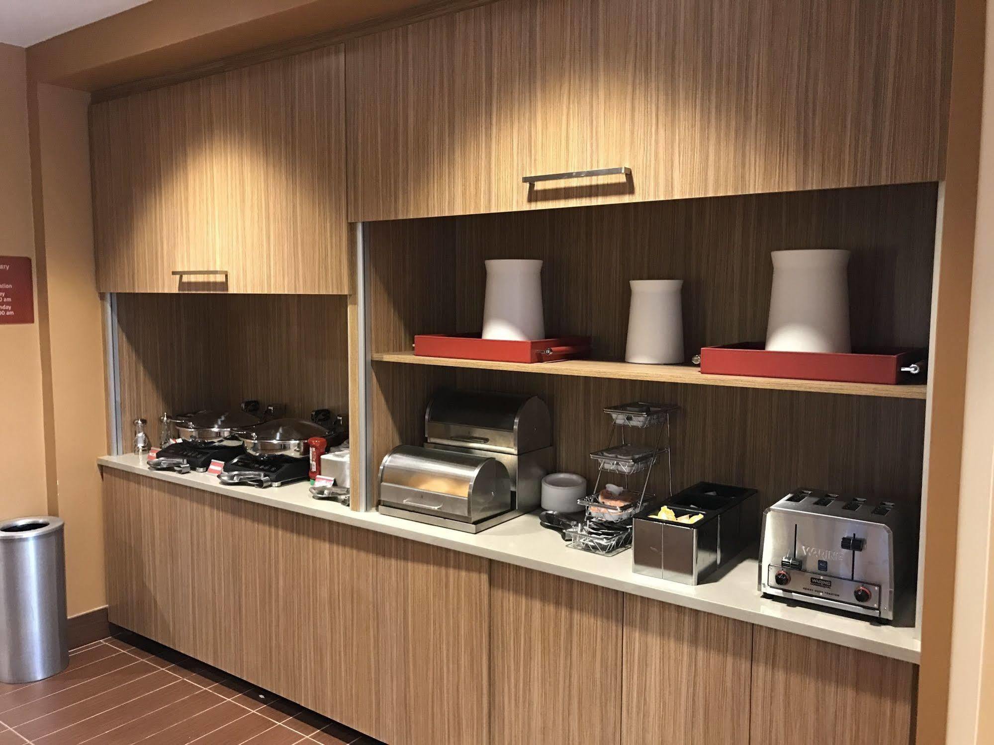 Towneplace Suites By Marriott New Hartford Εξωτερικό φωτογραφία